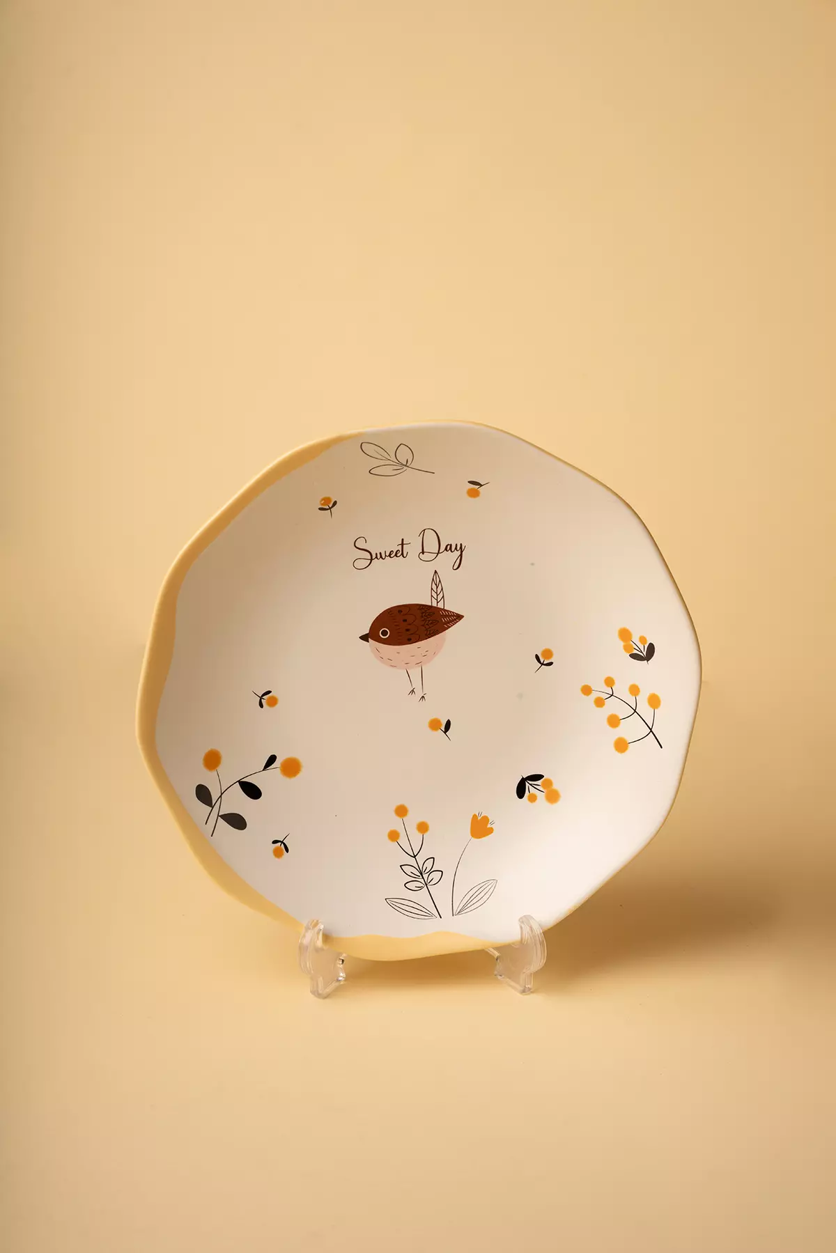 سرویس پذیرایی گنجشک زرد